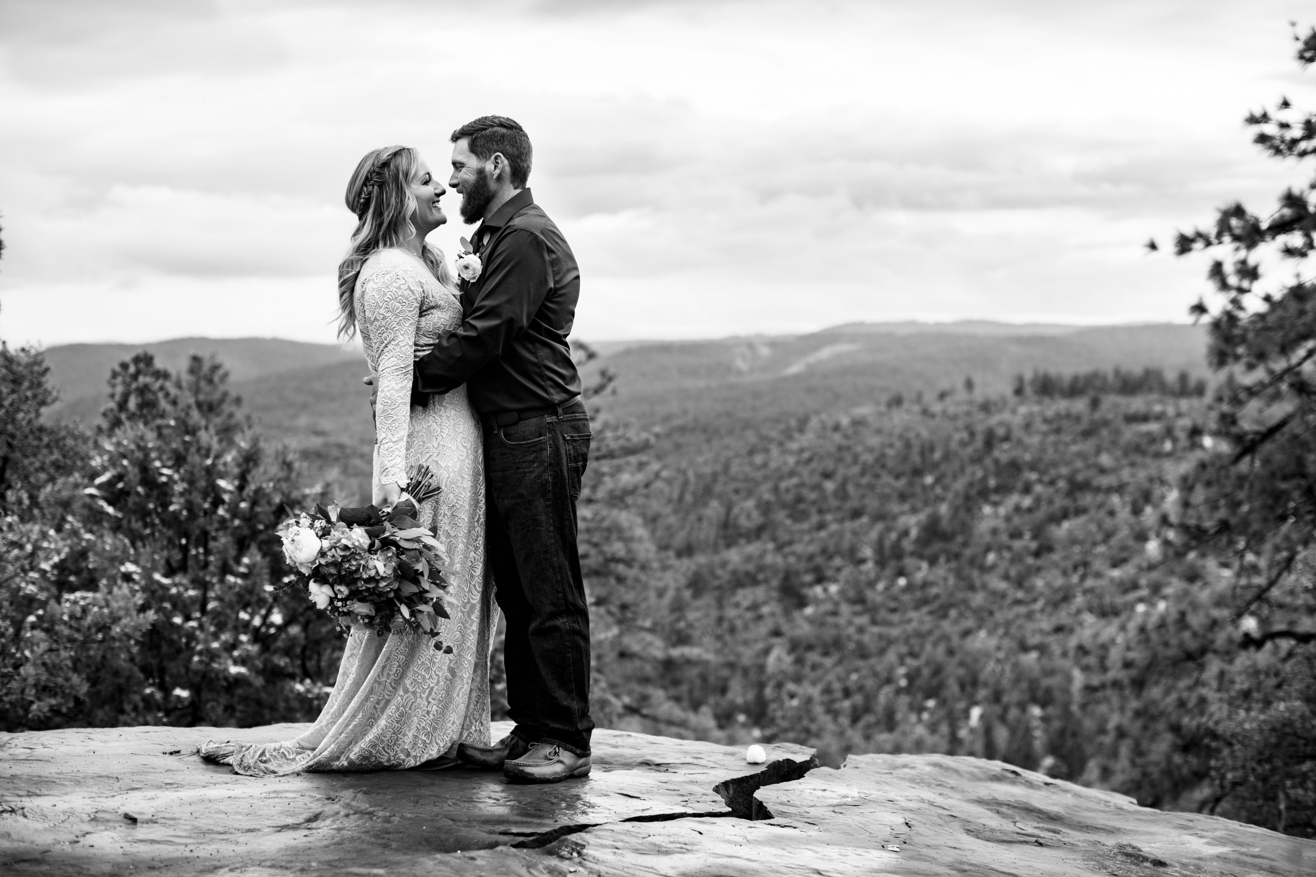 Mogollon Rim elopement photographed by Rebekah Sampson Photography